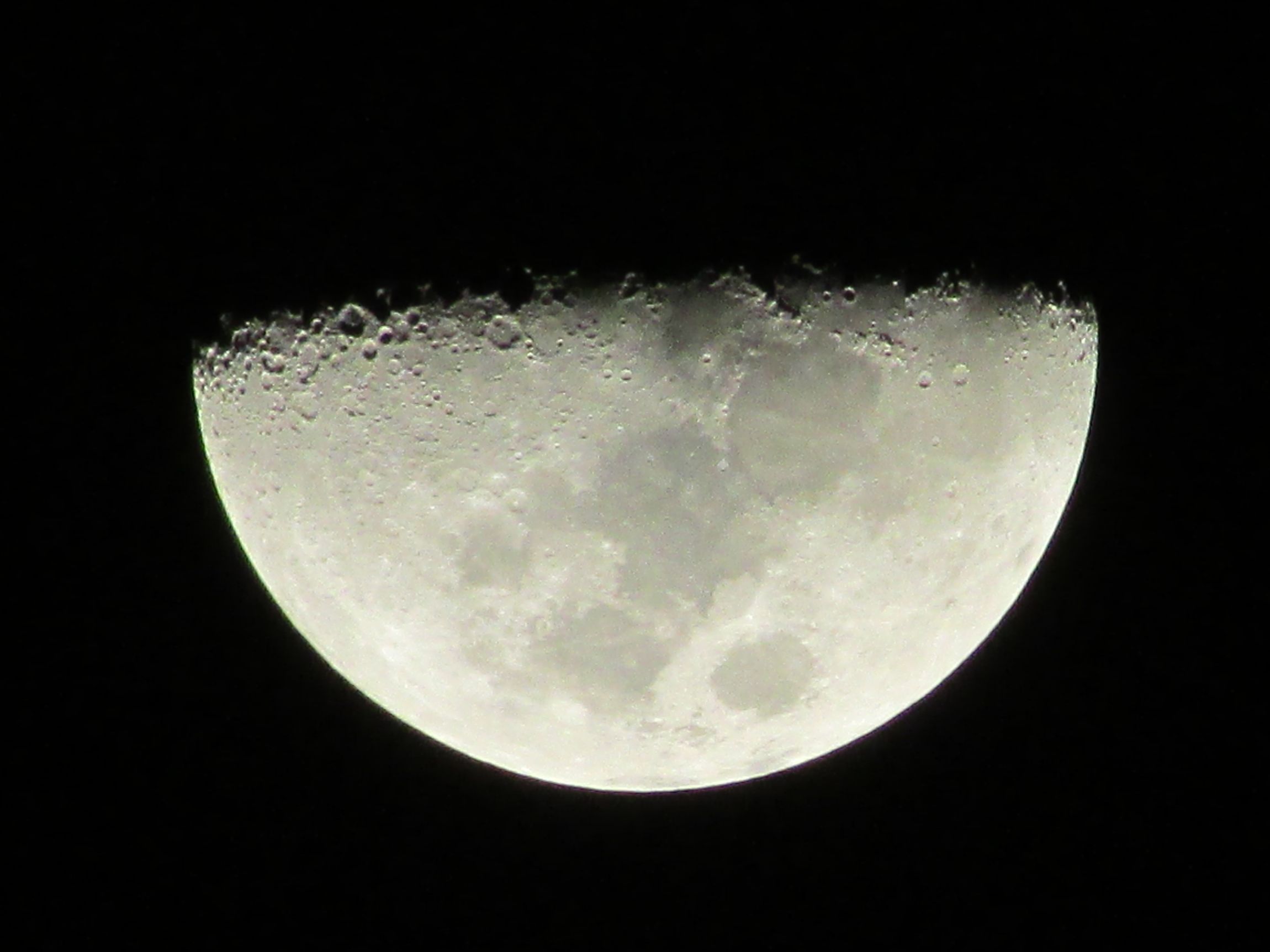 Mond am 28.03.2015