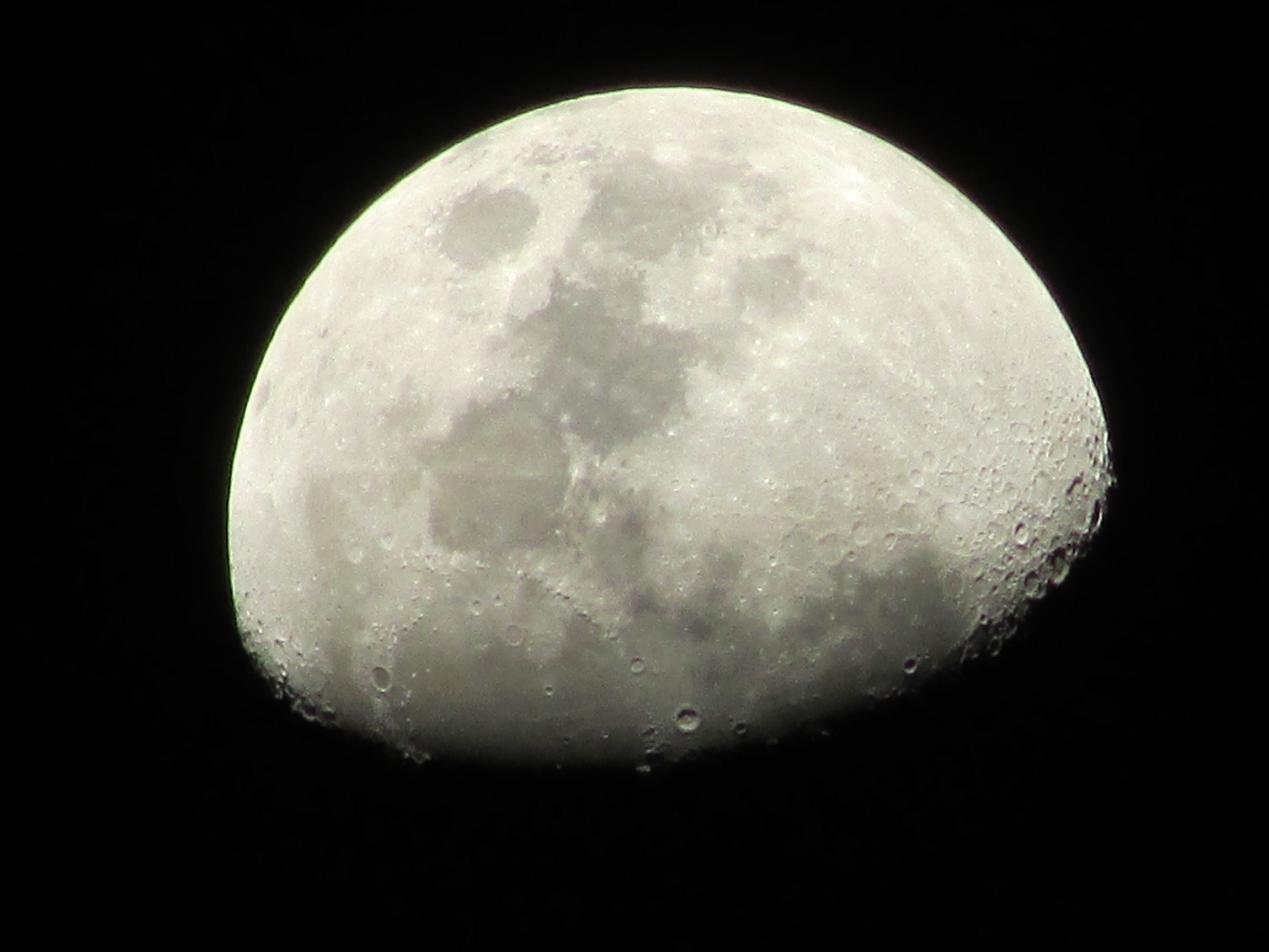 Mond am 30.03.2015